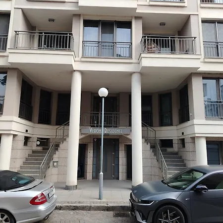 Good Mood Apartment *