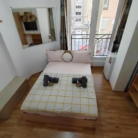 Apartment Good Mood